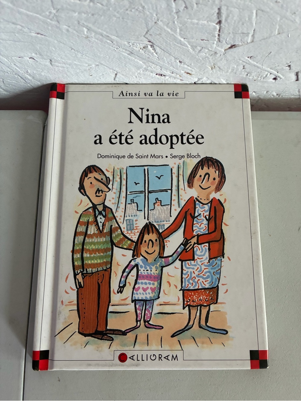 Nina a été adoptée – White Kids Learning Book